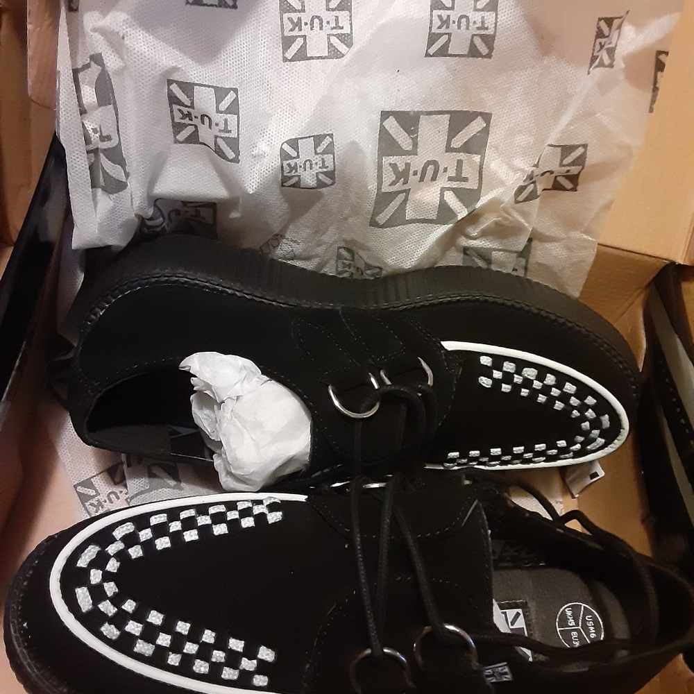 T.U.K SHOES
